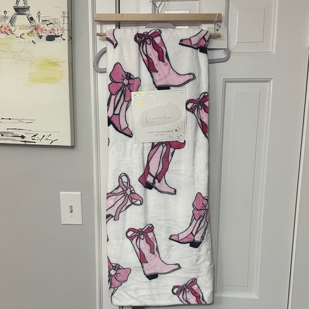 Lumina Lou cowboy boots and bows velour plush throw